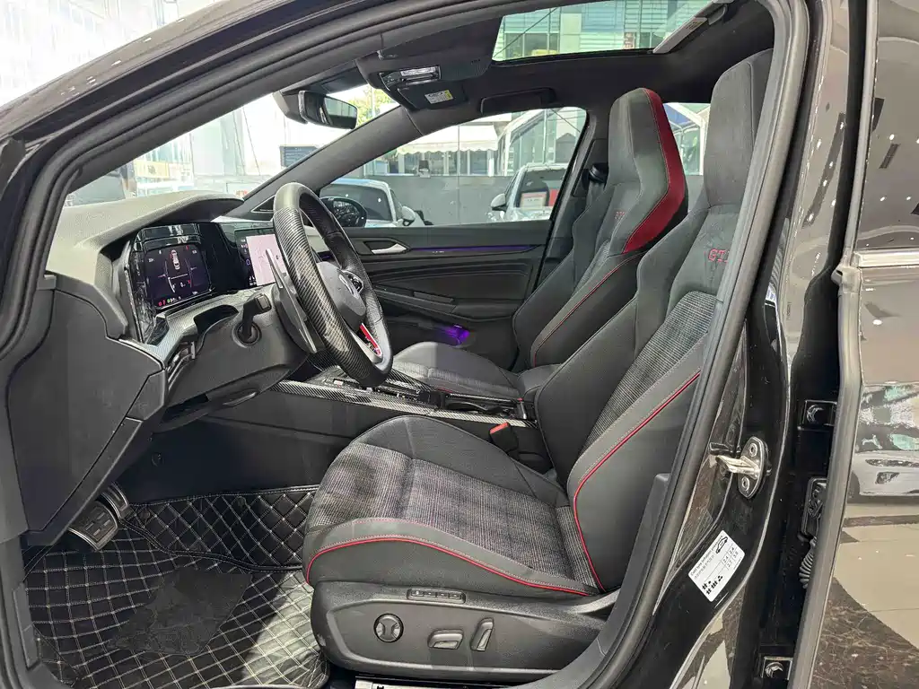 Volkswagen Golf GTI — миниатюра 5