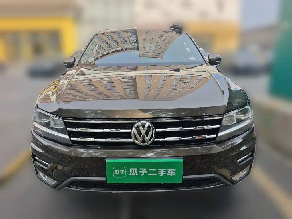 Volkswagen Tiguan L — миниатюра 2