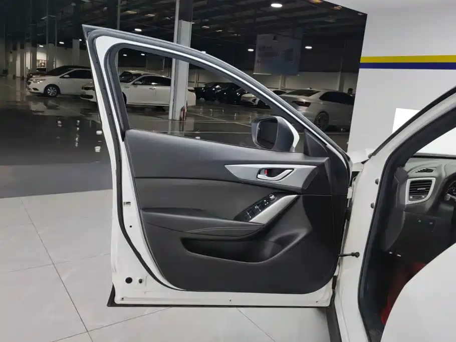 Mazda CX-4 — миниатюра 7