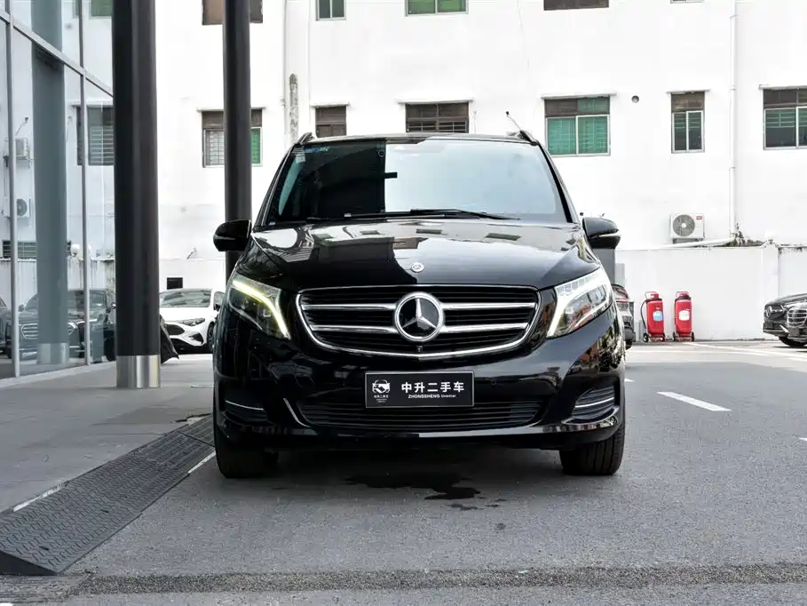 Mercedes-Benz V-Class — миниатюра 2