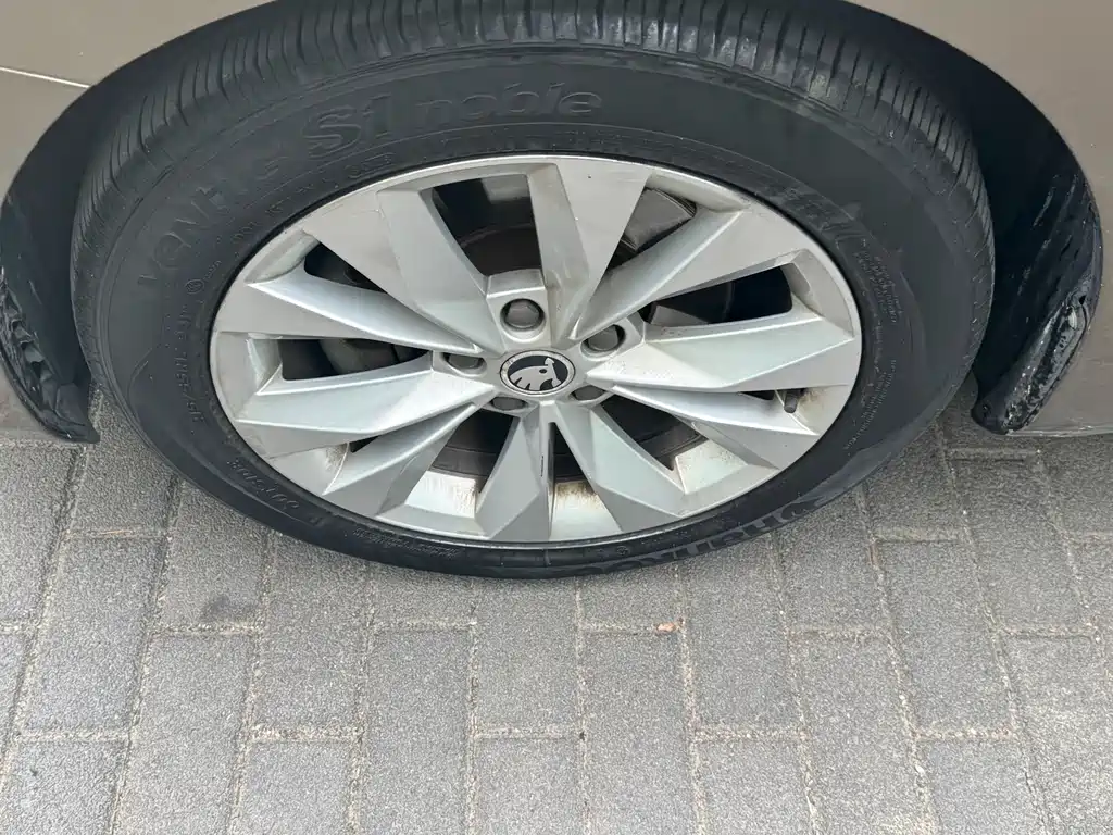 Skoda Superb 2016 TSI280 DSG
