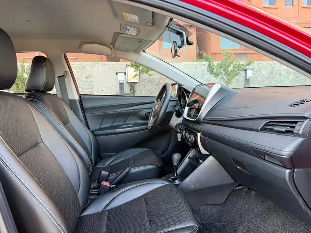 Toyota Vios FS — миниатюра 13