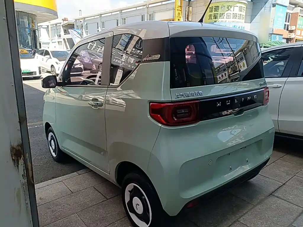 Wuling MINIEV — миниатюра 5