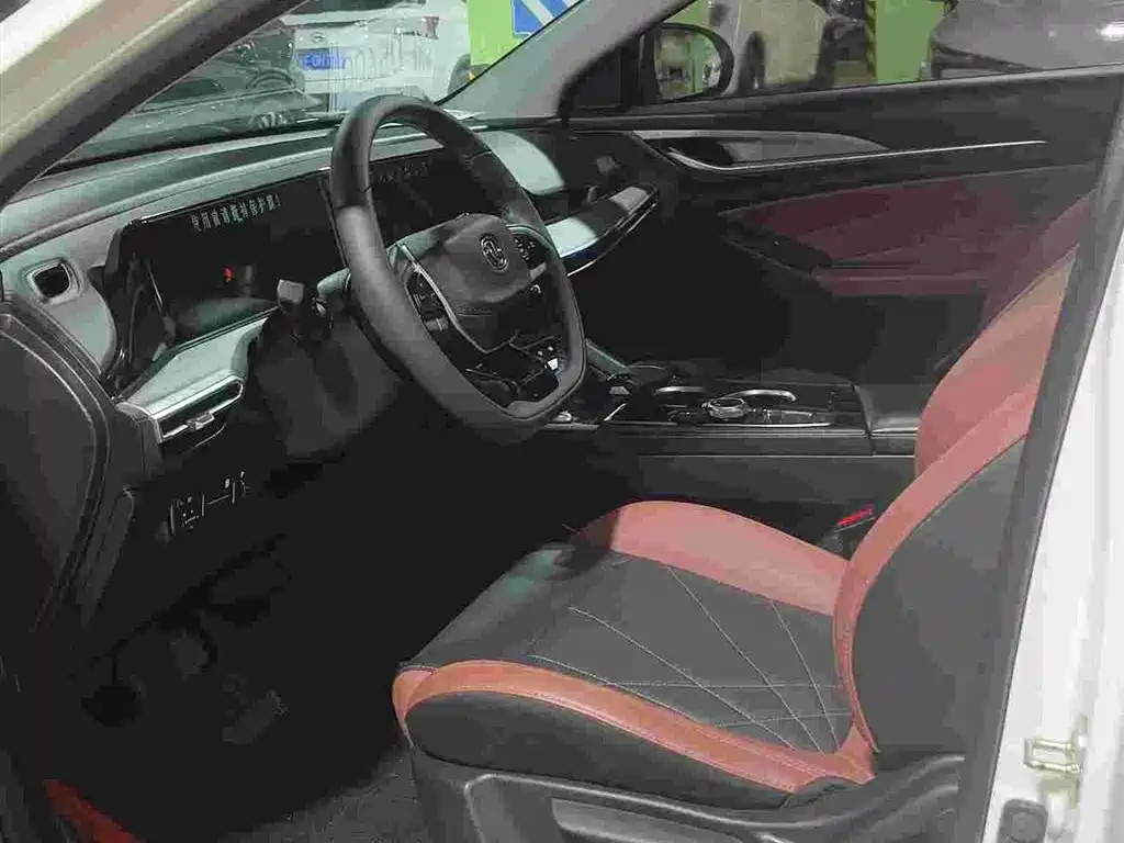 Changan Eado — миниатюра 4