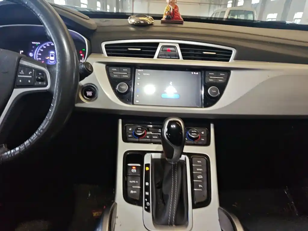 Geely Boyue — миниатюра 13