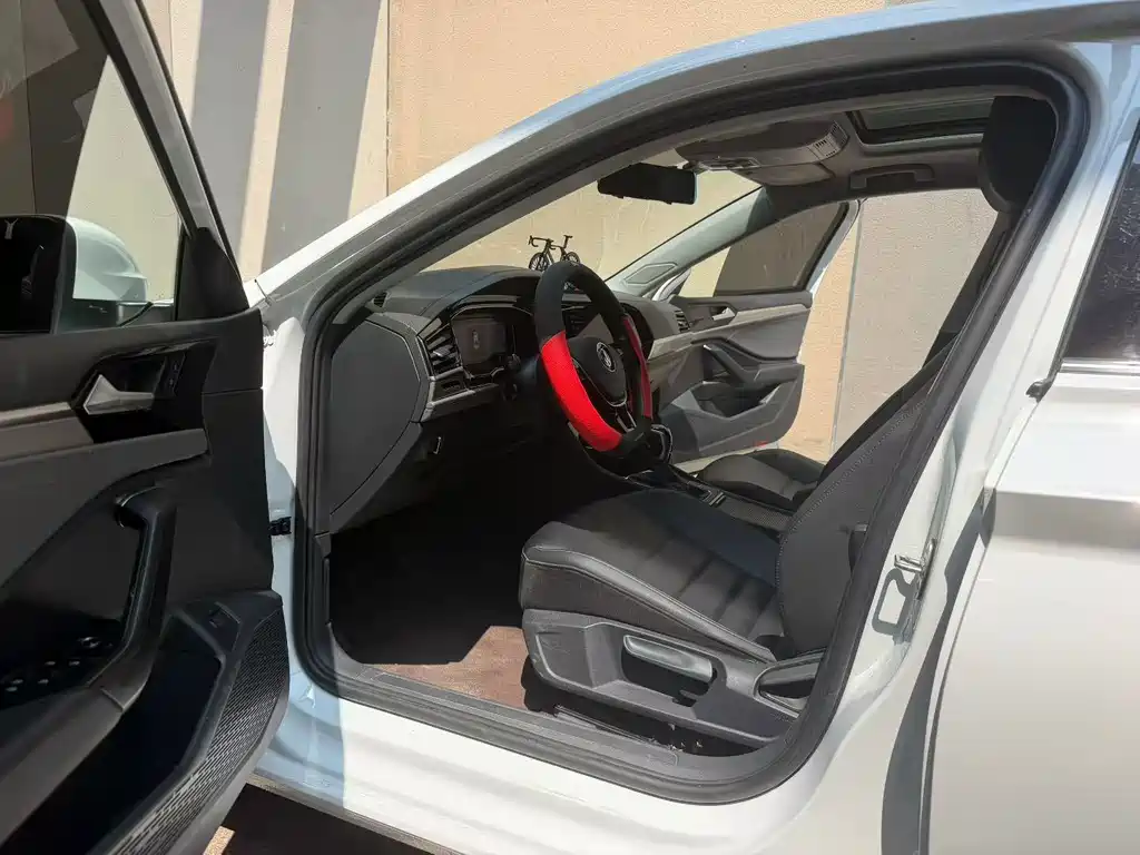 Volkswagen Sagitar — миниатюра 5