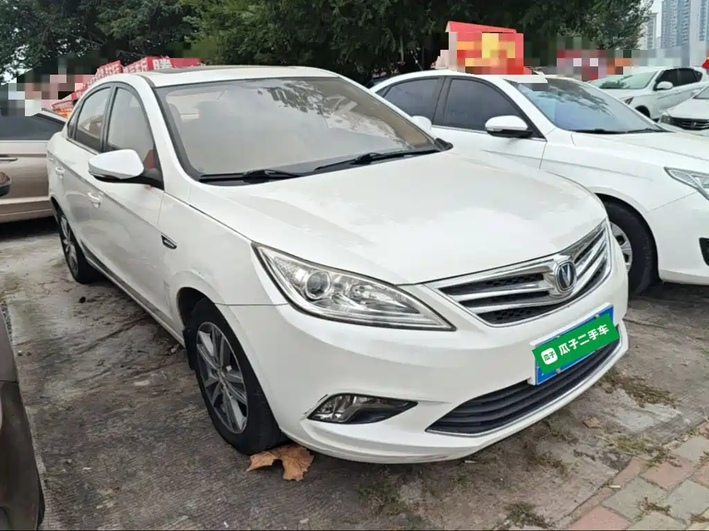Changan Eado — миниатюра 4