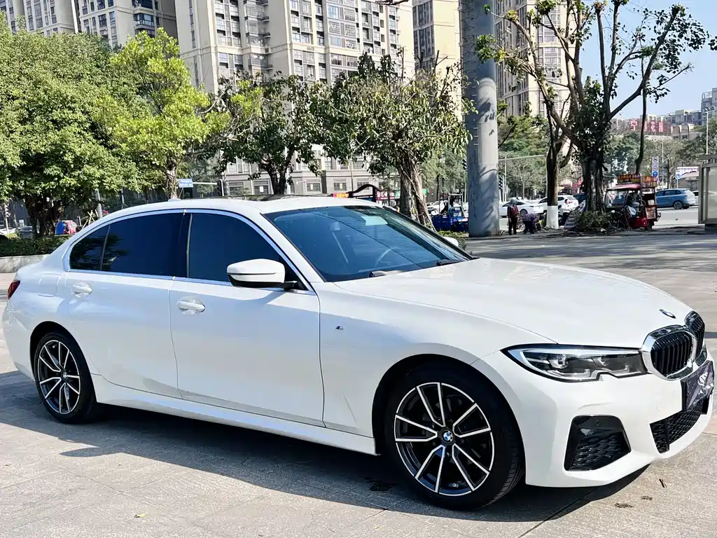 BMW 3 Series — миниатюра 3