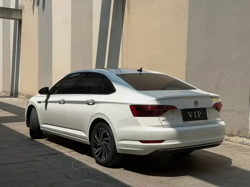 Volkswagen Sagitar — миниатюра 9