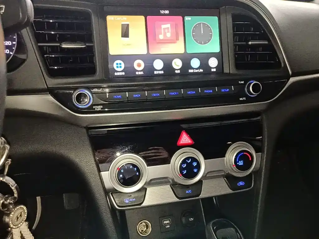 Hyundai Elantra — миниатюра 13
