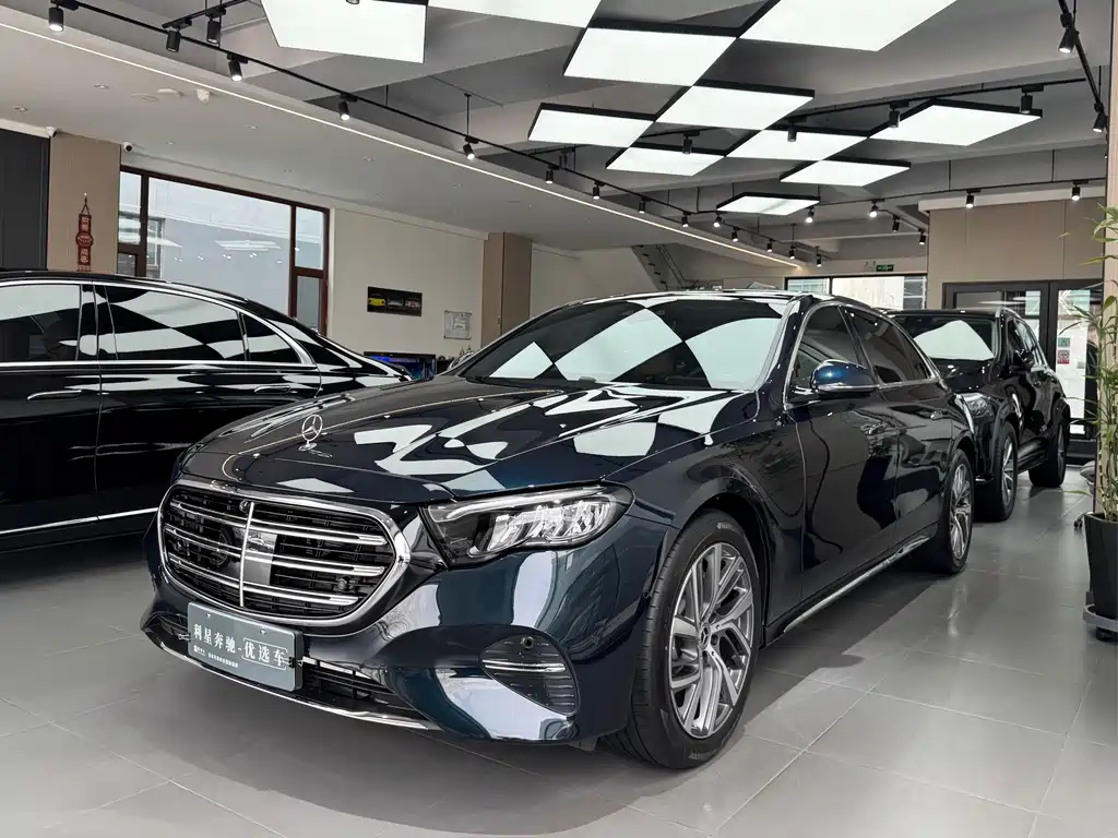 Mercedes-Benz E-Class 2025