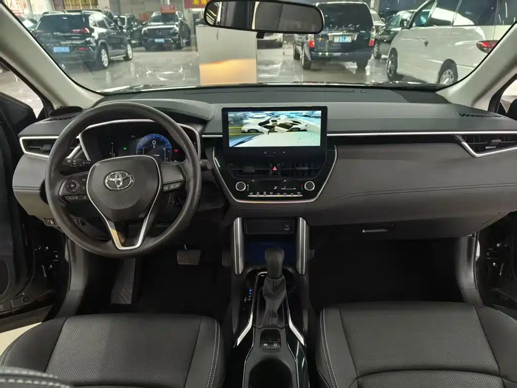 Toyota Frontlander — миниатюра 10