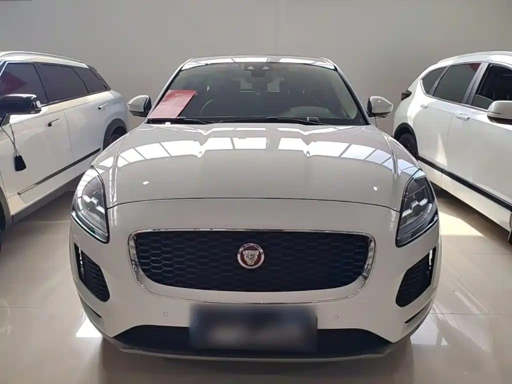 Jaguar E-PACE — миниатюра 3