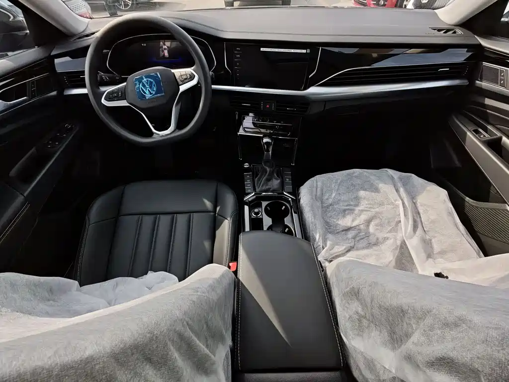 VOLKSWAGEN PASSAT NEW ENERGY