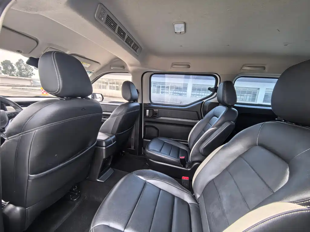 WULING WULING JOURNEY