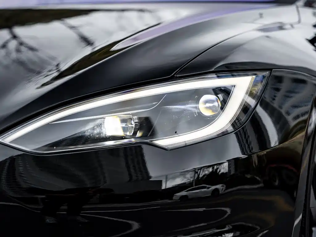 Tesla Model S 2023 Plaid