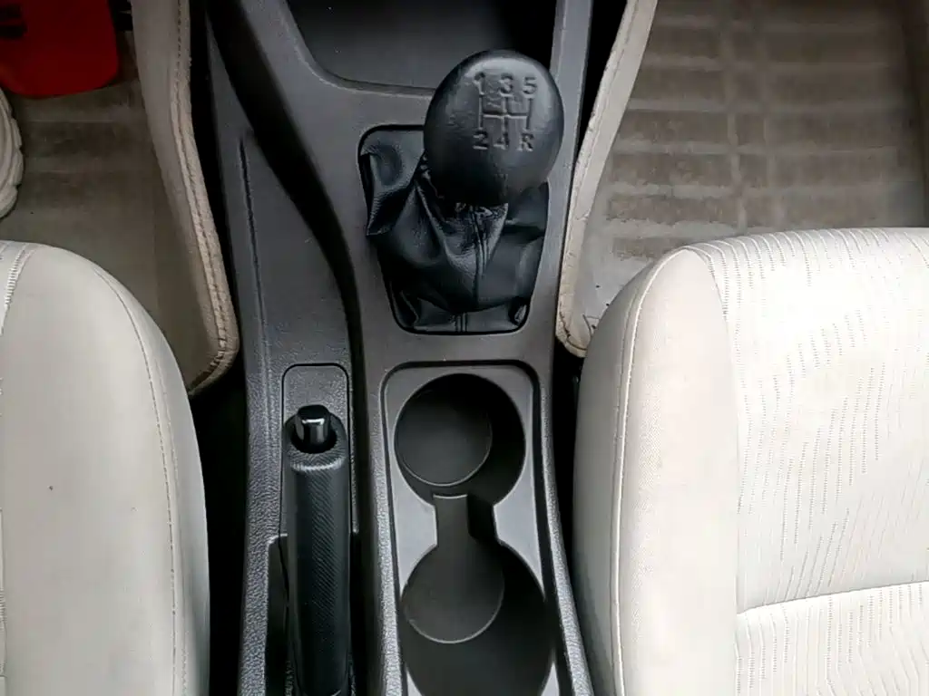 Wuling Rongguang V — миниатюра 14