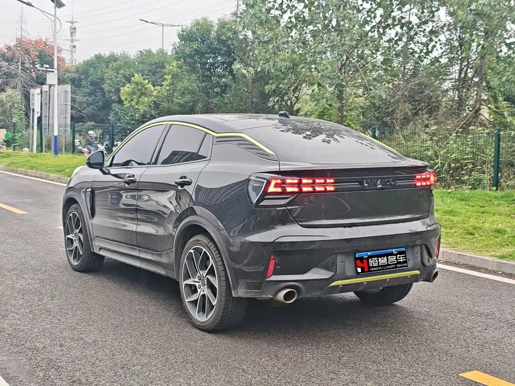 Lynk & Co 05 — миниатюра 8