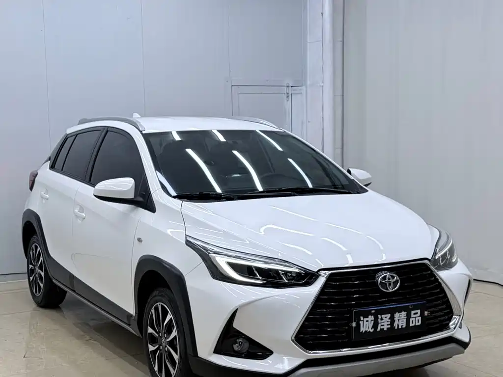Toyota Yaris L — миниатюра 3