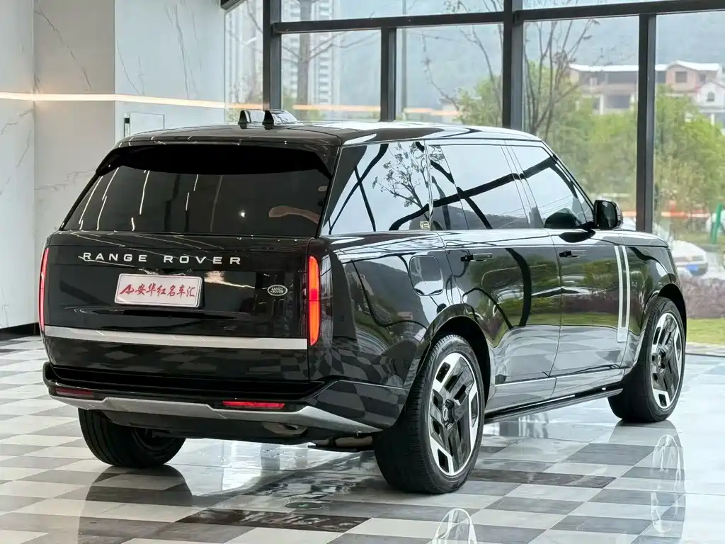 Land Rover Range Rover — миниатюра 5