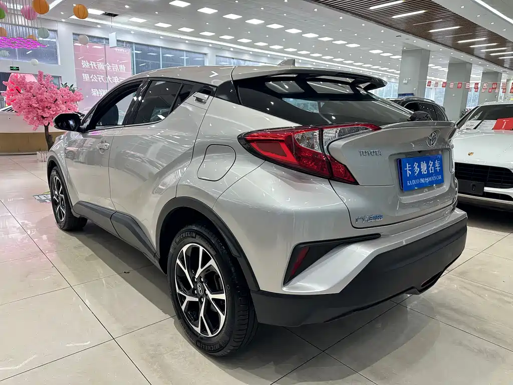 TOYOTA C HR