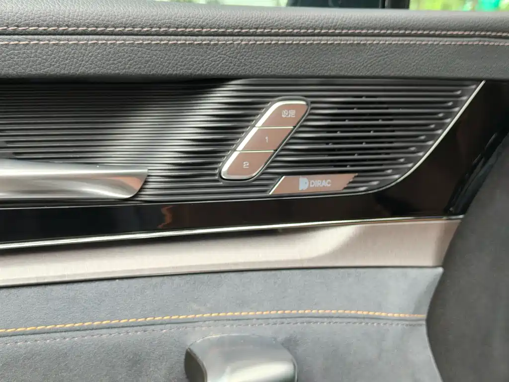 BYD Tang New Energy — миниатюра 15