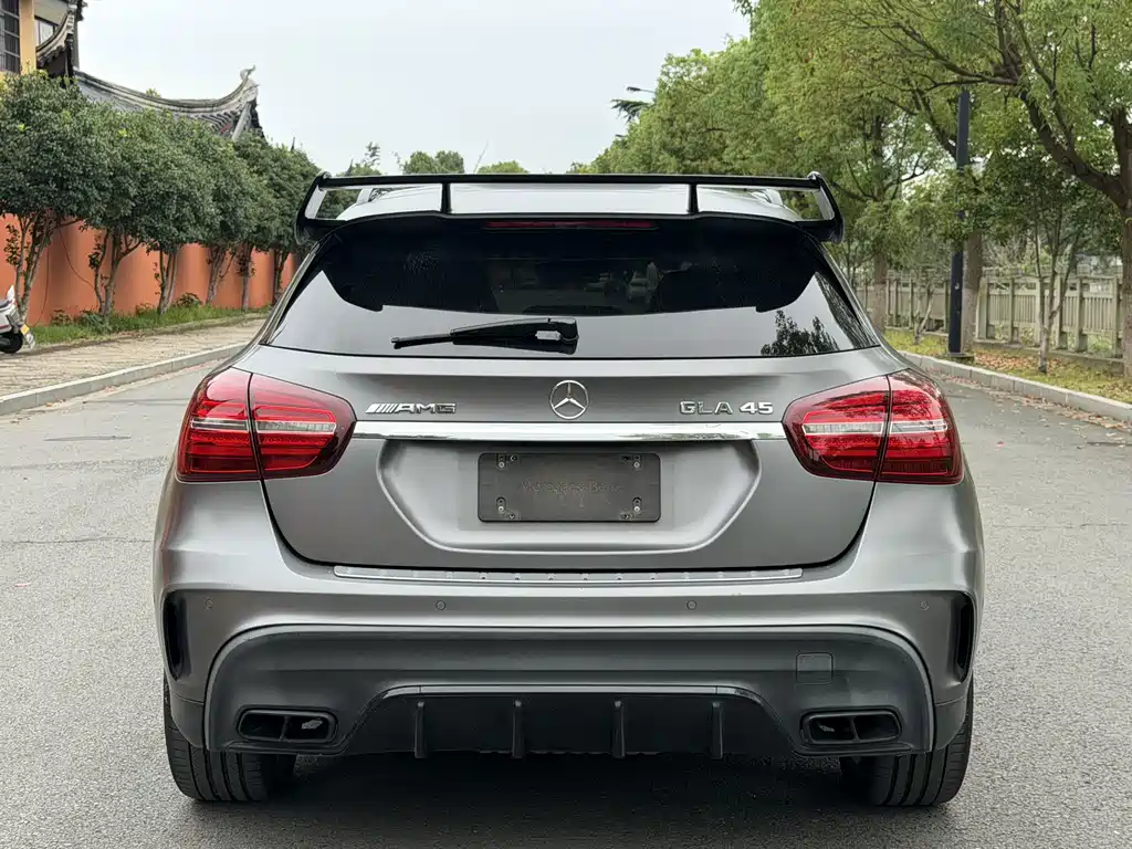 Mercedes-Benz GLA AMG — миниатюра 8
