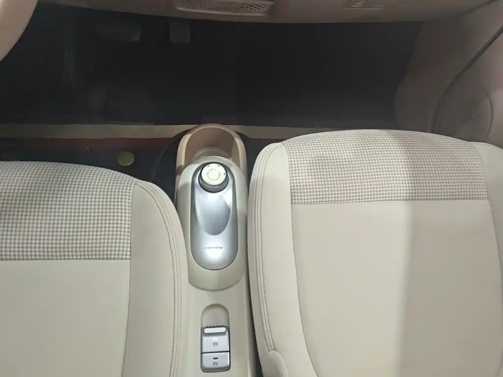 Wuling MINIEV — миниатюра 14