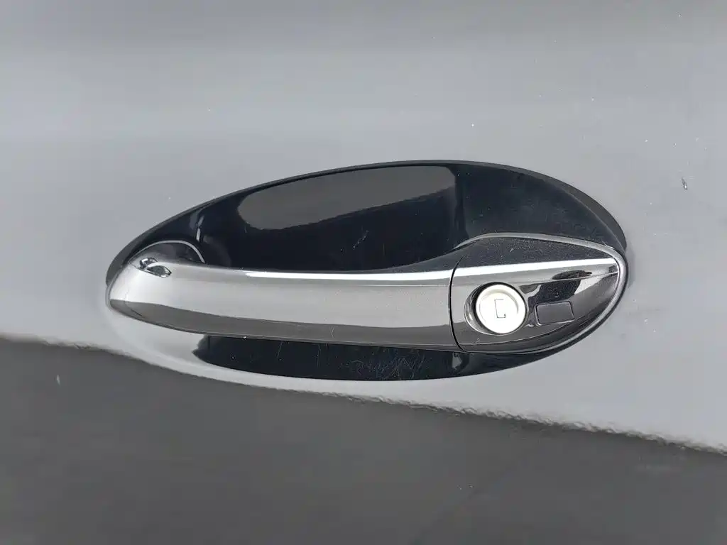 Mercedes-Benz M-Class — миниатюра 18