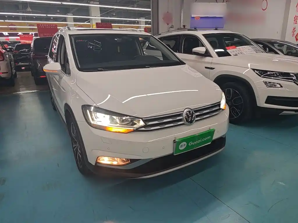 Volkswagen Touran — миниатюра 4