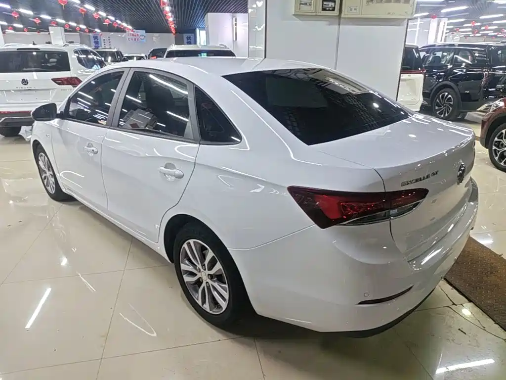 Buick Excelle — миниатюра 5