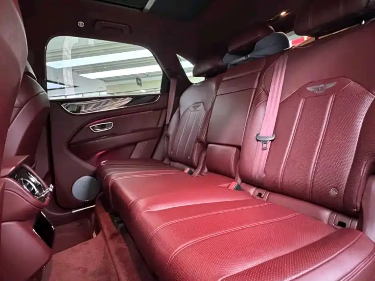 Bentley Bentayga — миниатюра 10