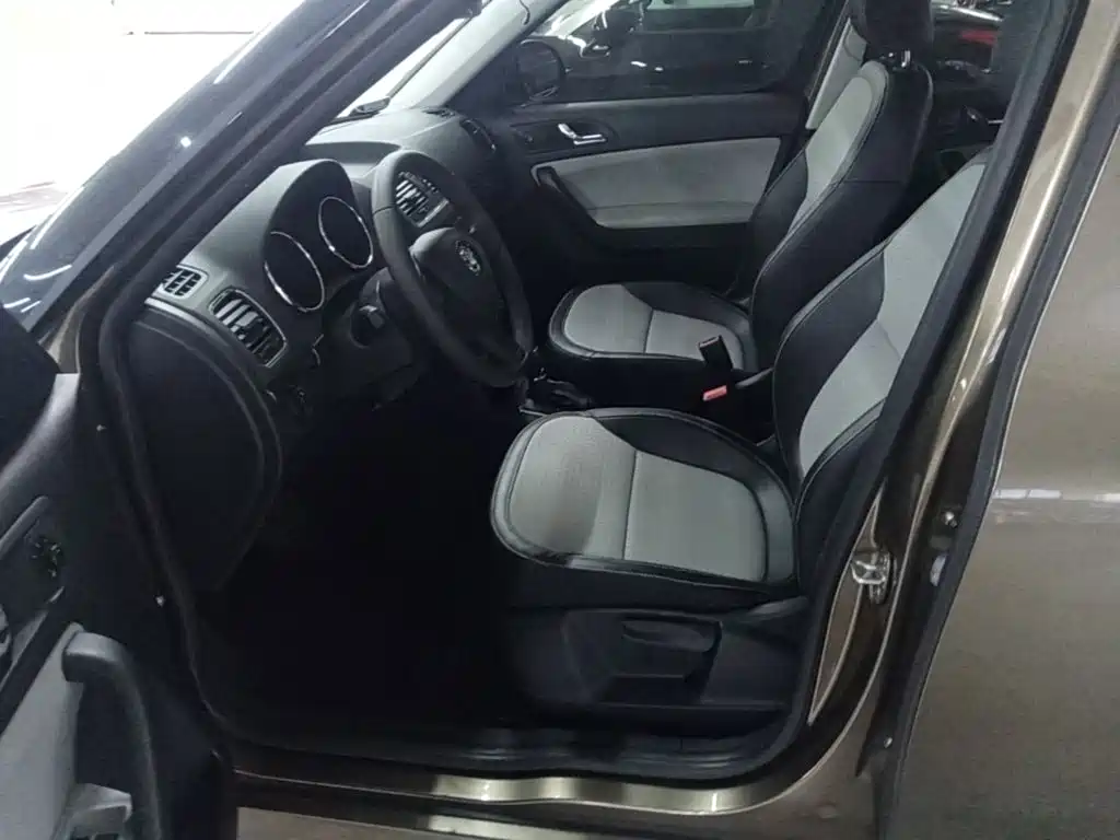Skoda Yeti — миниатюра 15