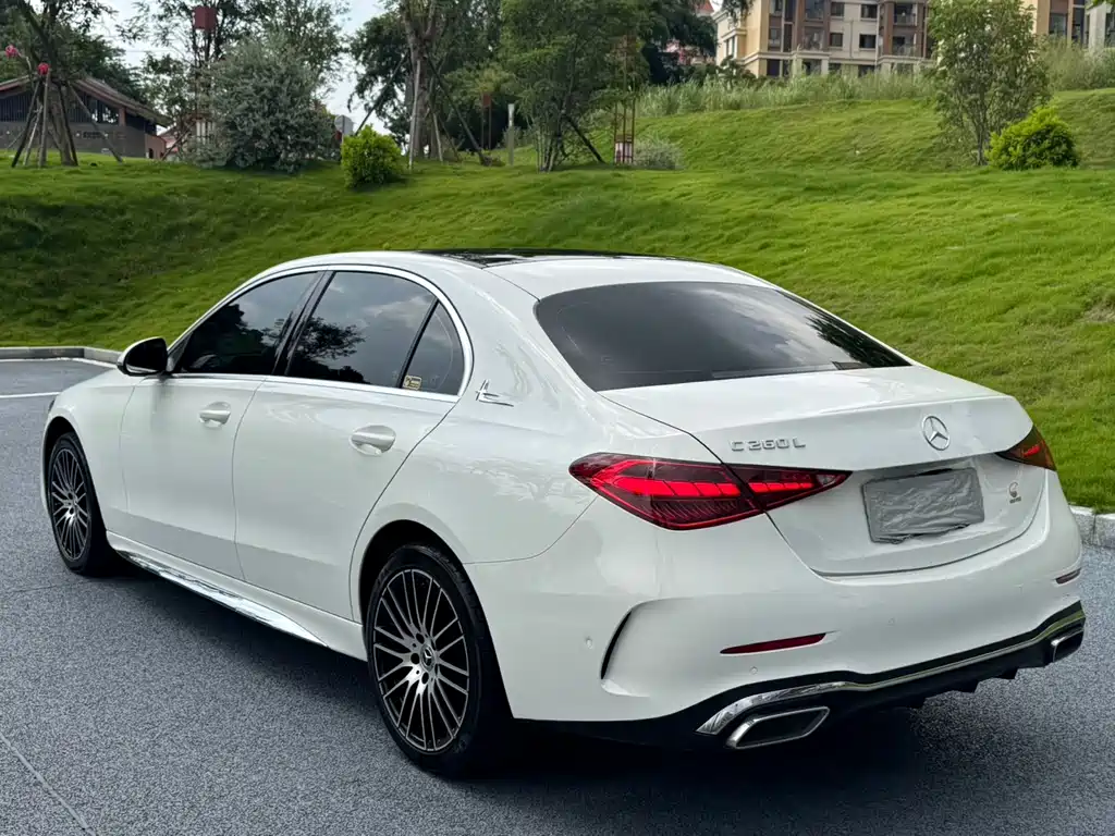 Mercedes-Benz C-Class — миниатюра 7