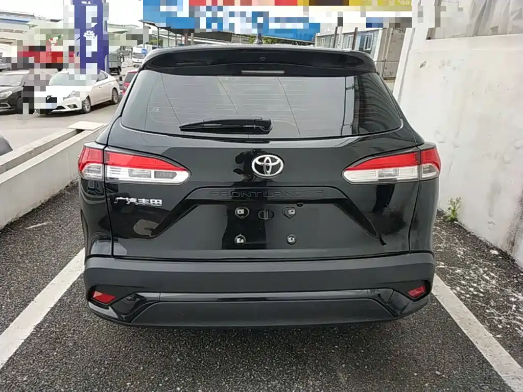 Toyota Frontlander 2024 2.0L CVT Lead plus