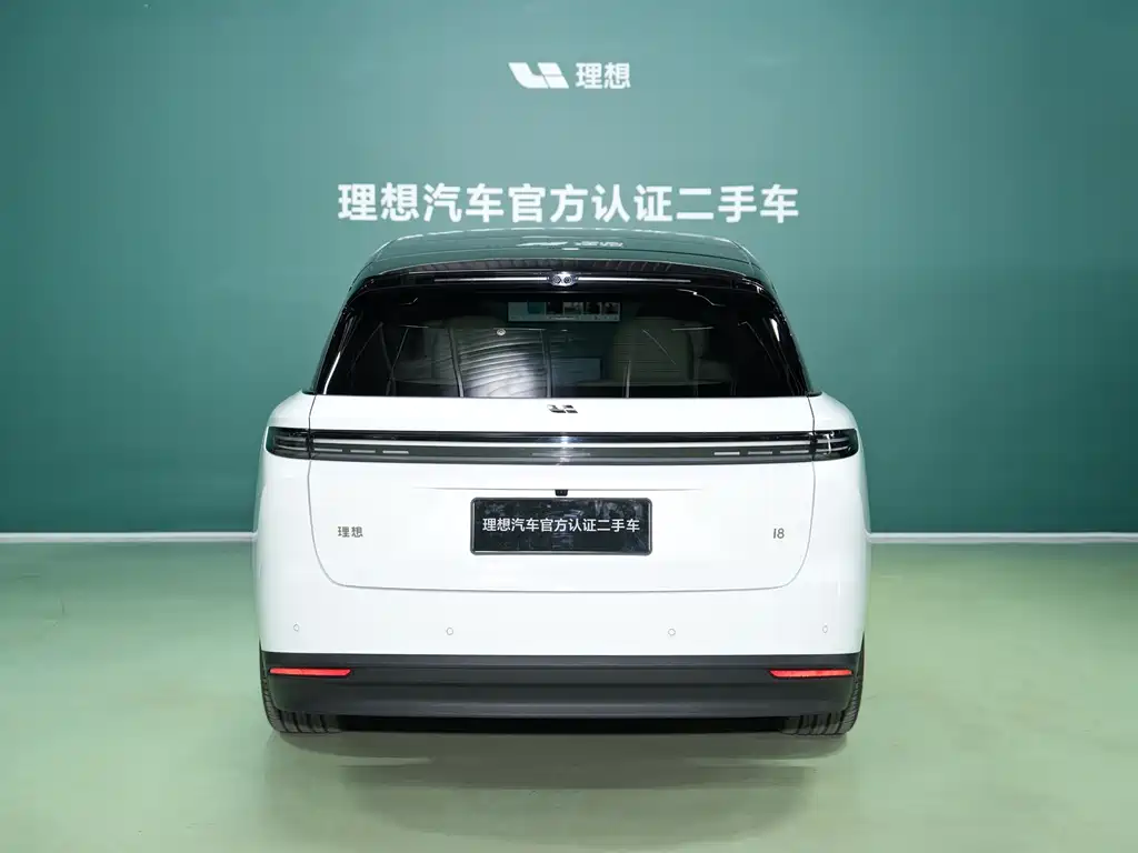 Li Auto i8 2025 Standard