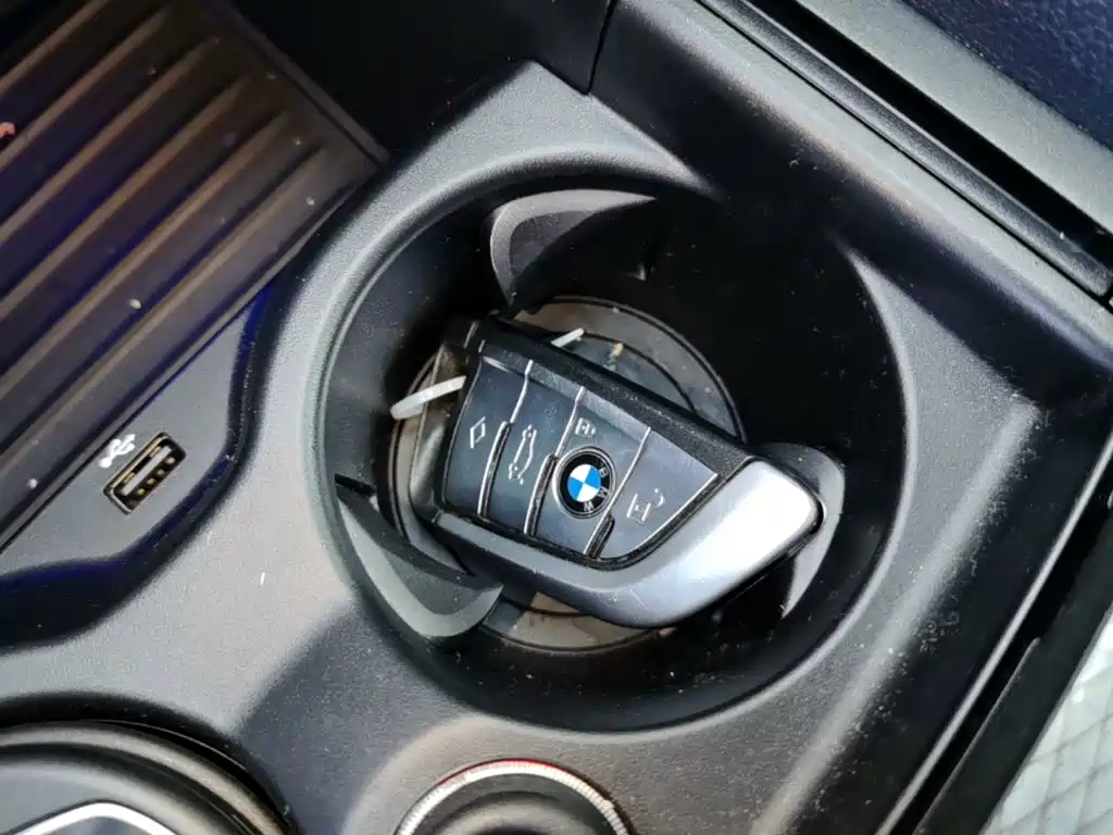 BMW 5 Series (Import) — миниатюра 9