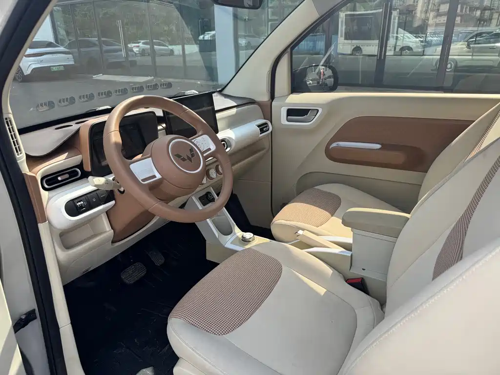 Wuling MINIEV — миниатюра 7