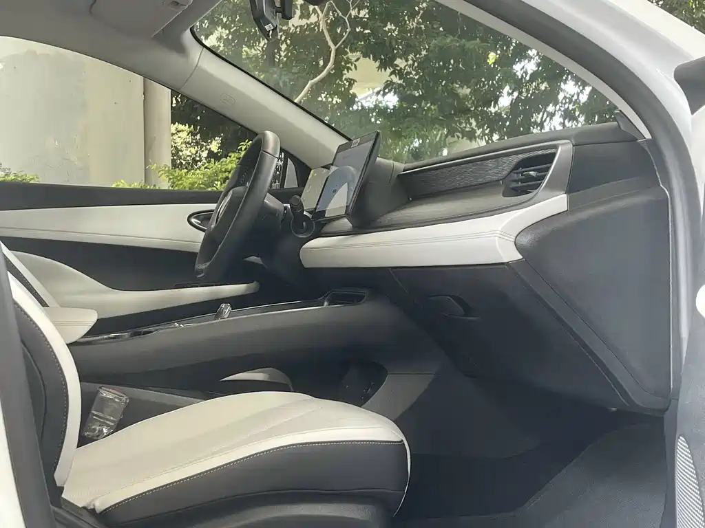 BYD Seal 05 DM-i — миниатюра 16