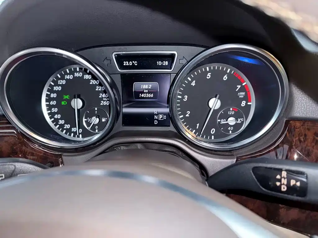 Mercedes-Benz M-Class — миниатюра 19