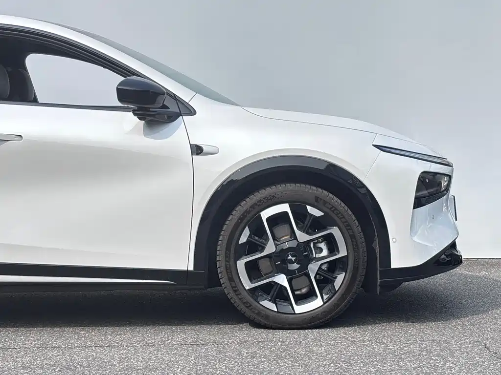 XPeng G7 — миниатюра 6