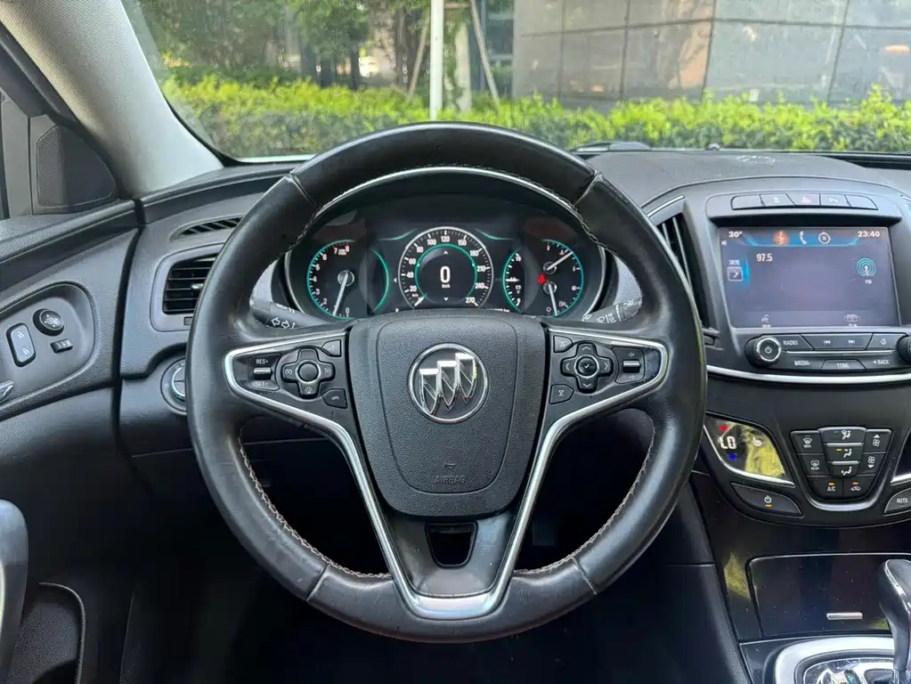 Buick Regal — миниатюра 16