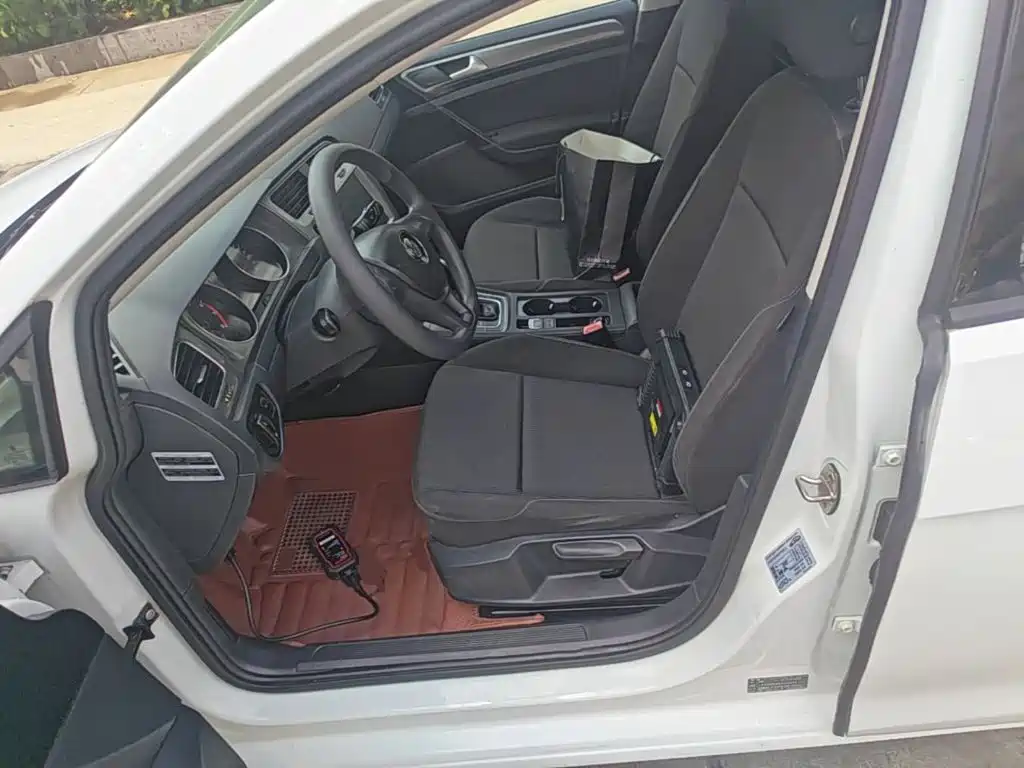 Volkswagen Golf — миниатюра 15