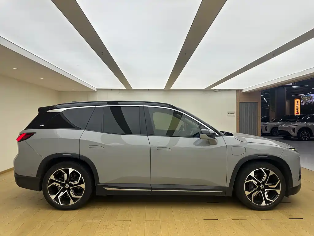 NIO ES8 — миниатюра 17