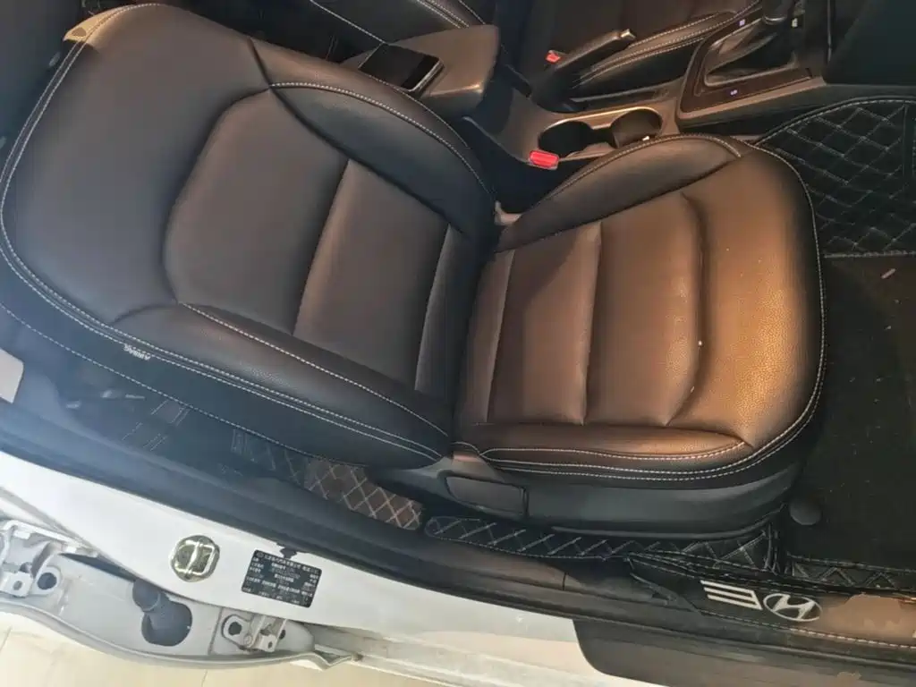 Hyundai Elantra — миниатюра 25