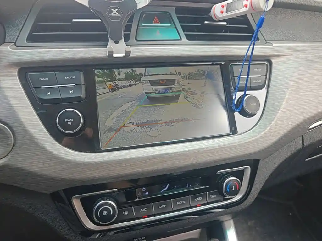 Geely Vision X3 — миниатюра 13