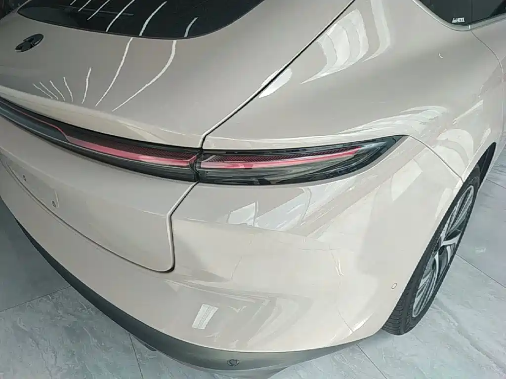 NIO ET5 — миниатюра 8
