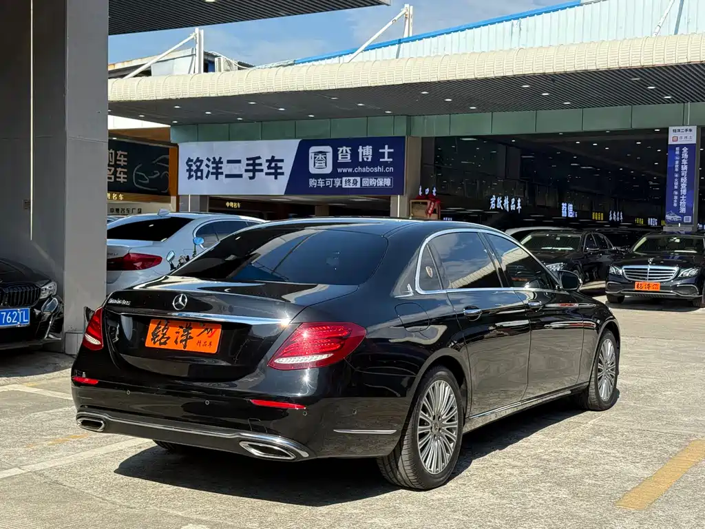 MERCEDES-BENZ E CLASS