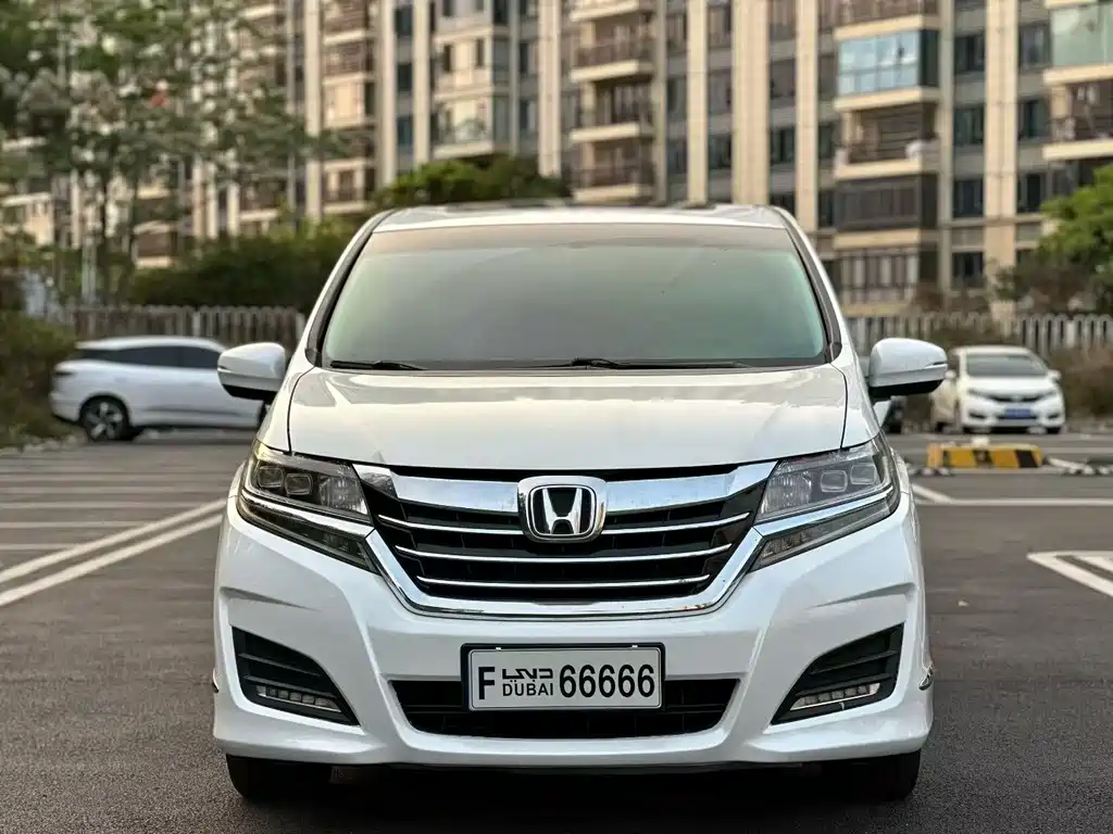 Honda Elysion 2016