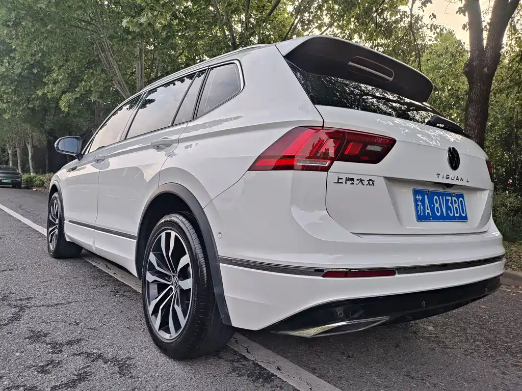 Volkswagen Tiguan L — миниатюра 4